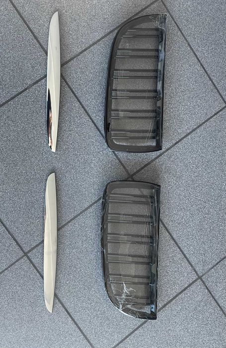 Grill Atrapa Nerki Lewa Prawa + Listwy Maski BMW 3 E90 E91 Przedlift 2005-2008