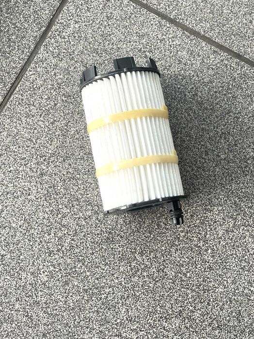 Filtr oleju Bosch P 7011 wkład filtra AUDI VW – NOWY